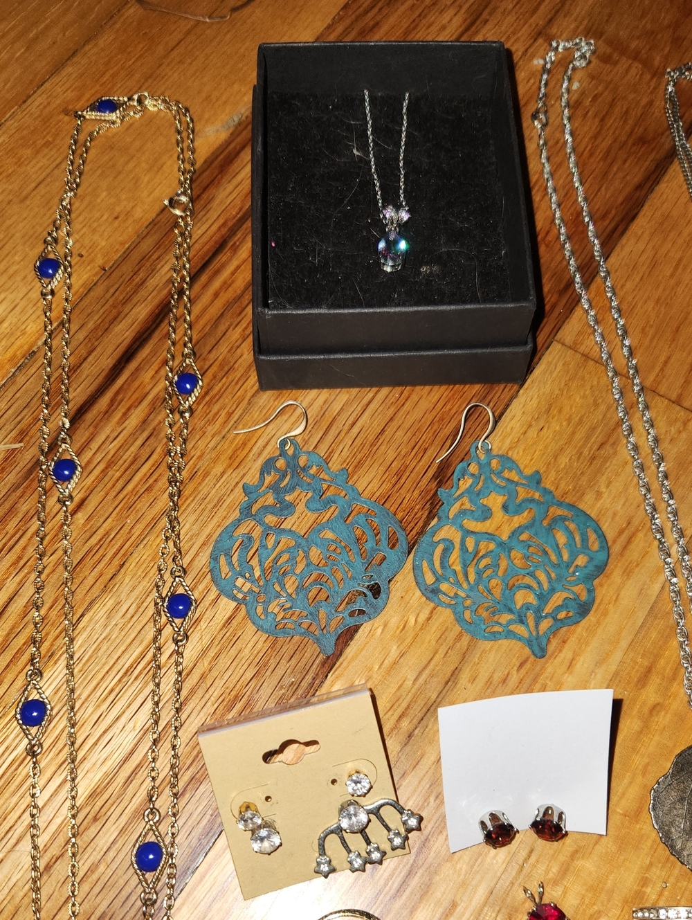 Jewelry Bundle - Picture 5 of 7